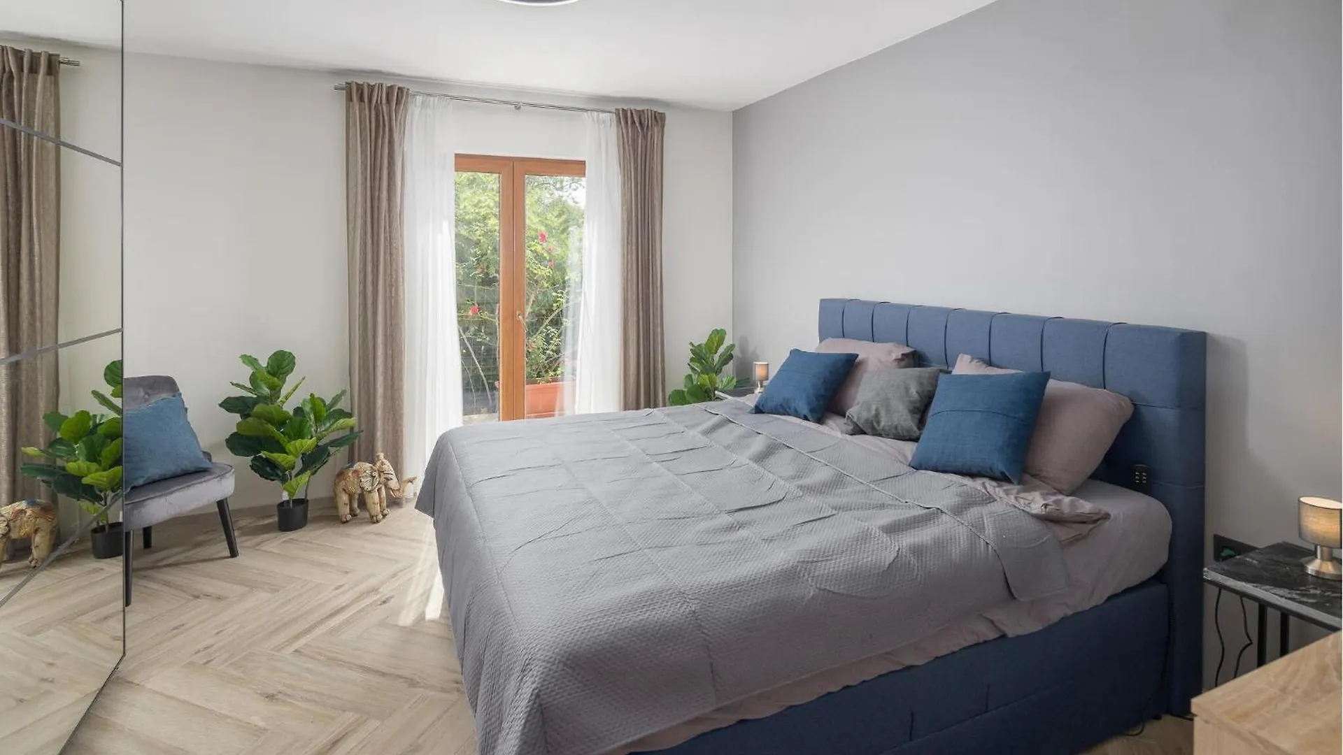 Gorgeous Apartment In Micetici With Wifi Ladrovici
